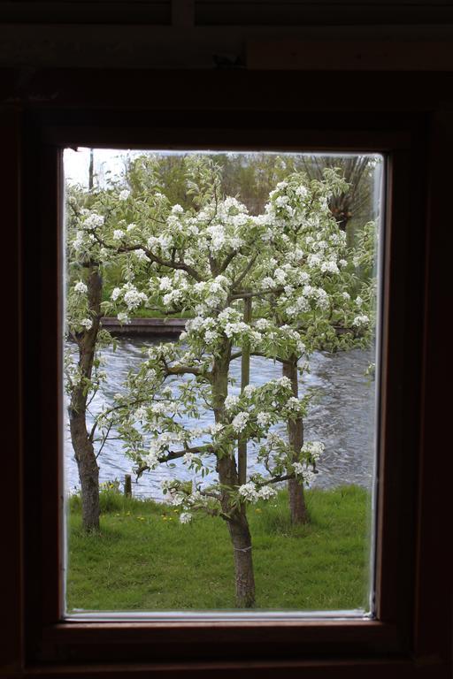 مبيت وإفطار هارميلين Pipowagen/Chalet De Oude Rijn المظهر الخارجي الصورة