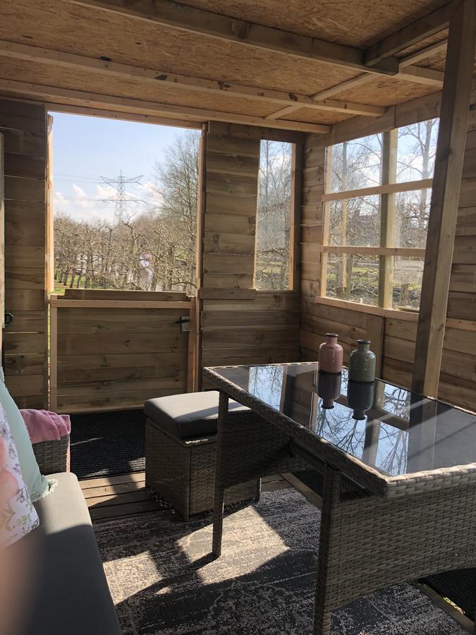 مبيت وإفطار هارميلين Pipowagen/Chalet De Oude Rijn المظهر الخارجي الصورة