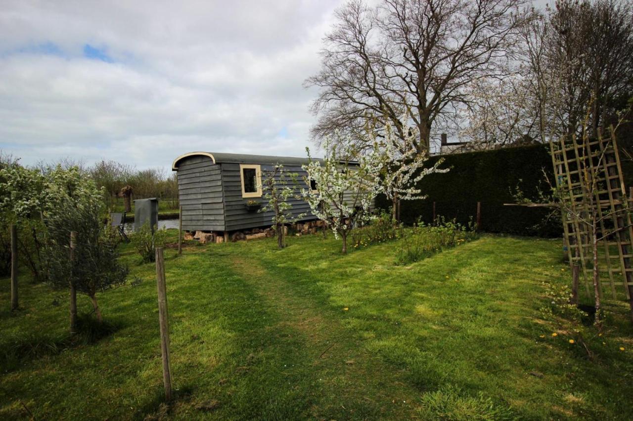 مبيت وإفطار هارميلين Pipowagen/Chalet De Oude Rijn المظهر الخارجي الصورة