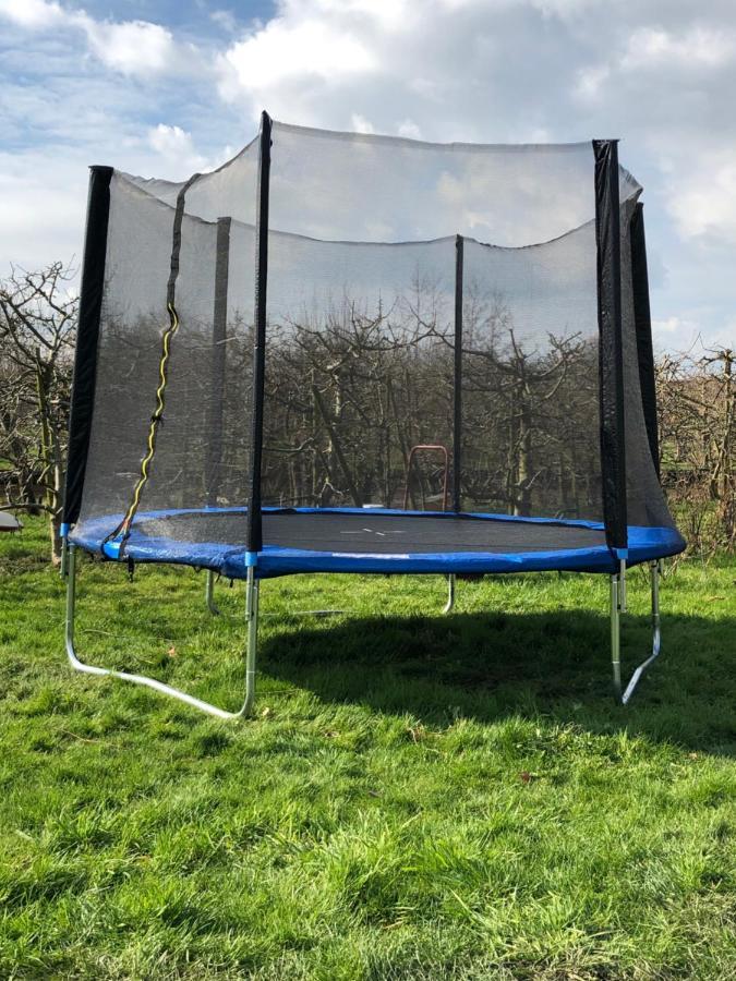 مبيت وإفطار هارميلين Pipowagen/Chalet De Oude Rijn المظهر الخارجي الصورة